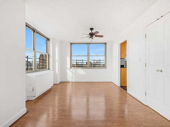 3rd image of 301 E 79th St APT 29A