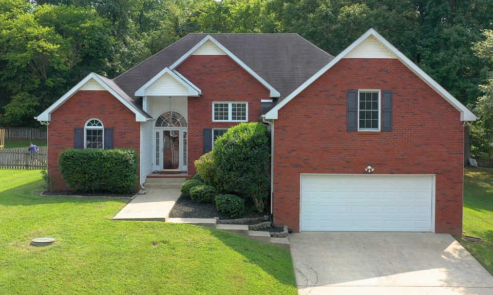1st image of 942 Glenraven Dr