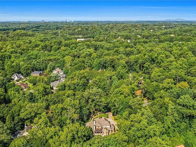 5265 Peachtree Dunwoody Rd — Photo 120