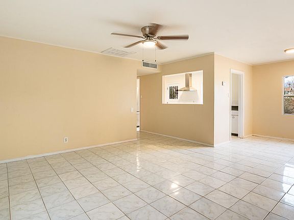 5th image of 1428 Greenwood Cir