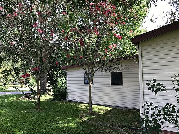 2nd image of 1737 Hilton Head Blvd