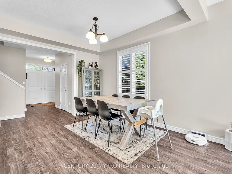 1130 Baird St — Photo 10