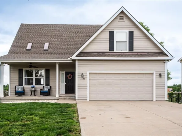 1121 Peach St, Eudora, KS 66025
