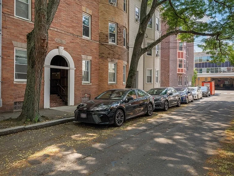 18-20 Marcella St #5 — Photo 28