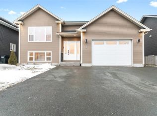 8 Caravelle Pl, St. John's, NL A1A0N4