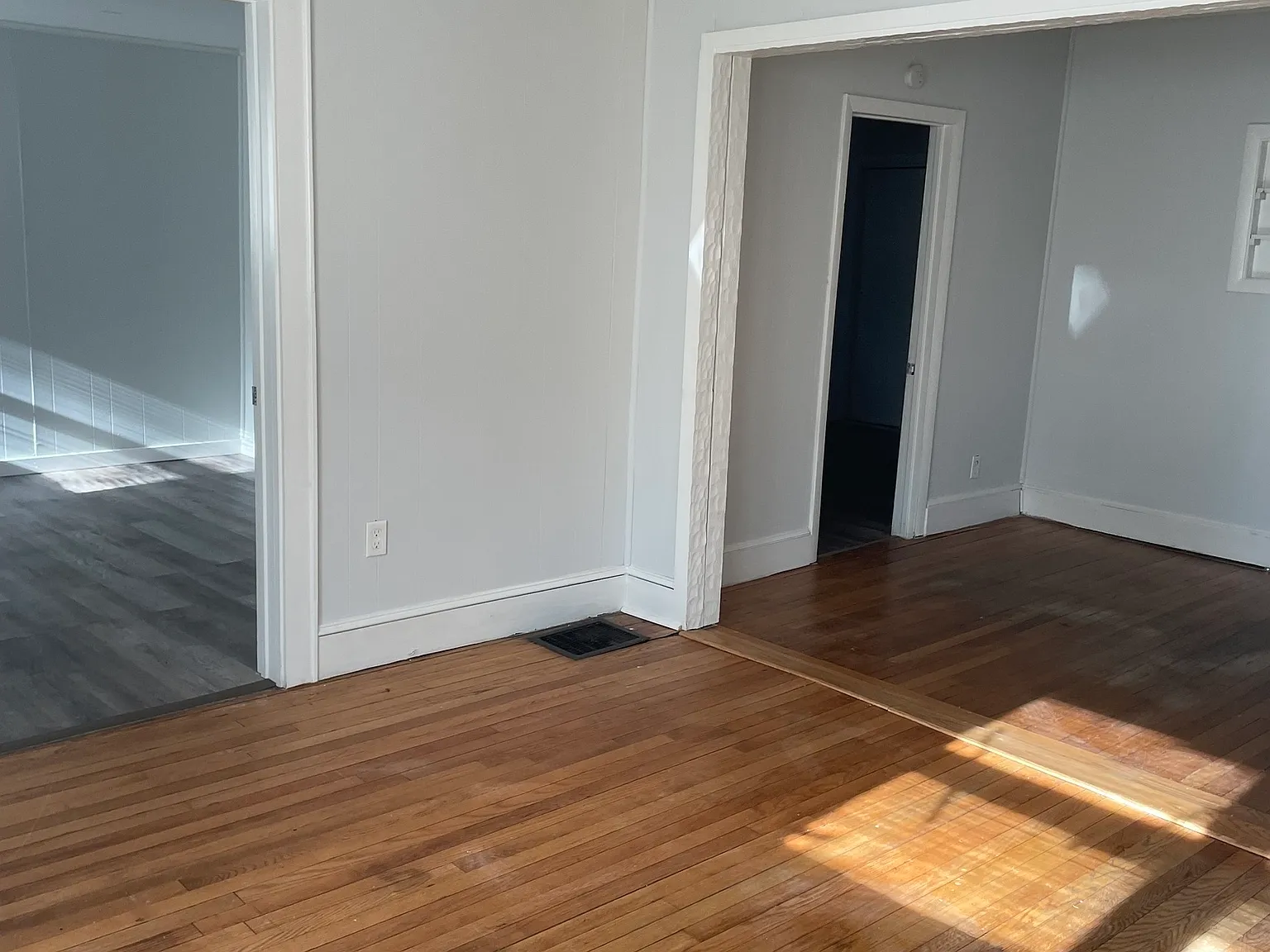 3 bed, 1.0 bath, 1000 sqft, $1,900 — Photo 4