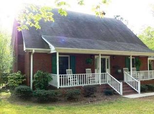 107 Creekview Rd, New Bern, NC 28562