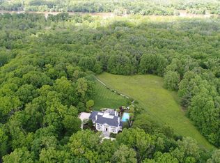 100 Interpromontory Rd, Great Falls, VA 22066