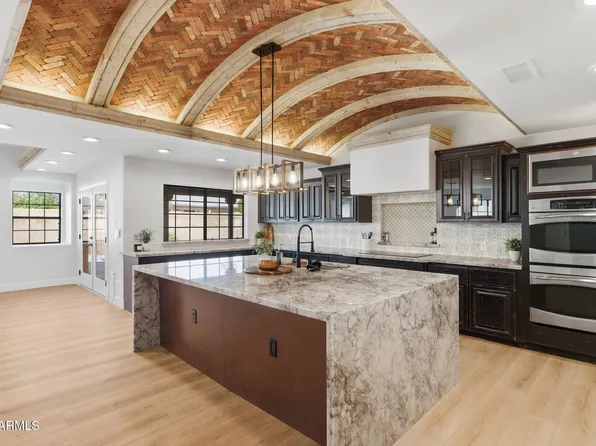 2112 E LAUREL Street, Mesa, AZ 85213