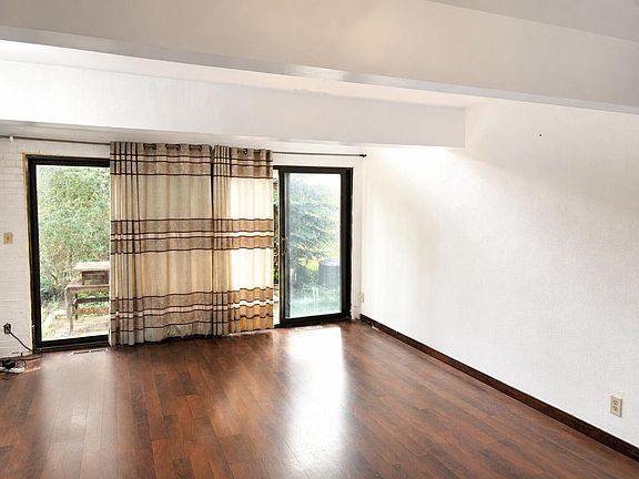 3rd image of 5648 S 27th STREET #3