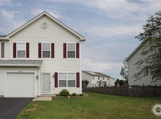 1113 Burns Ln, Minooka, IL 60447