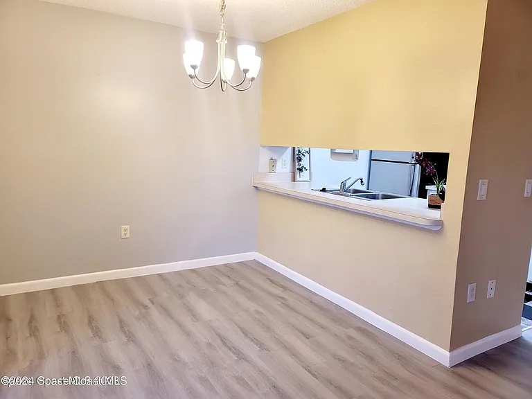 235 San Juan Cir — Photo 6