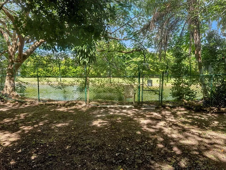 5845 SW 88th St — Photo 30