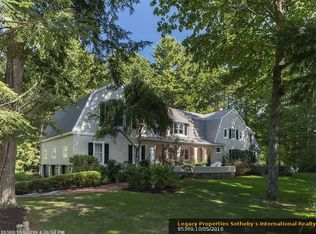 6 Pinewood Ln, Falmouth, ME 04105