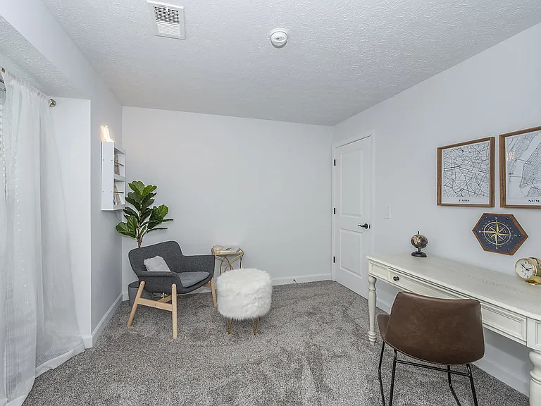 Galbraith Pointe Apartments and Townhomes — Photo 9