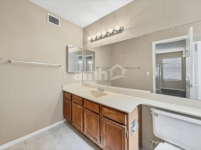 5553 W Shangri La Rd — Photo 11
