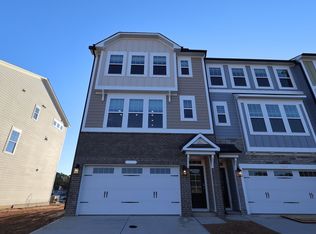 10046 Secluded Garden Dr, Apex, NC 27523