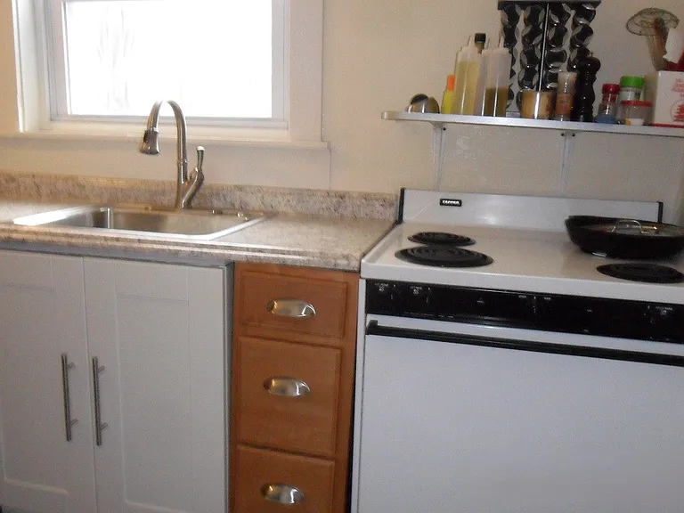 Kitchen - range