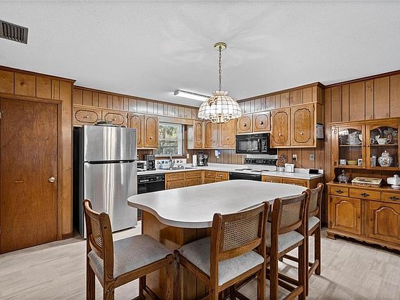 4th image of 4405 Birchwood Dr E