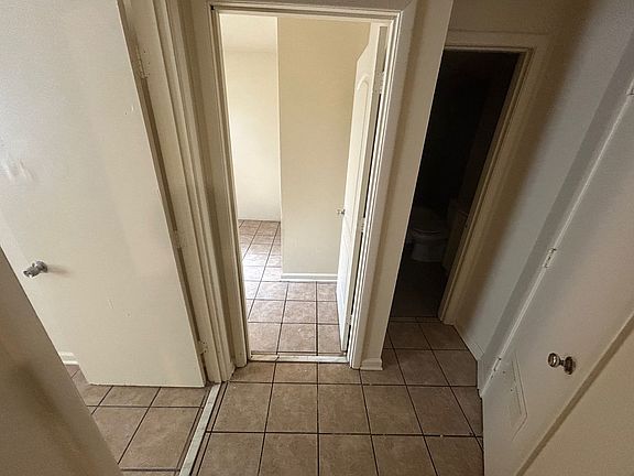 4th image of 1742-1748 Bristol Ave #1744