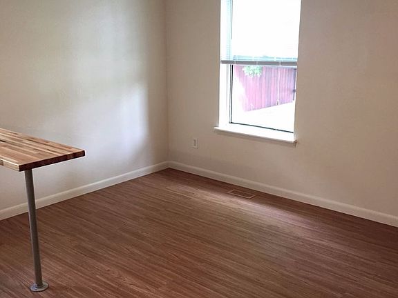 2nd image of 2995 Aurora Ave APT B