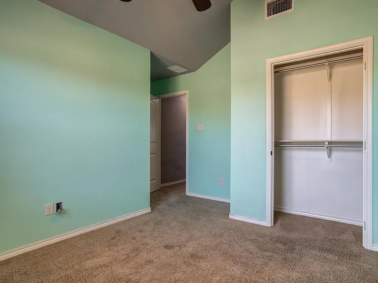 10016 Avenue X — Photo 28
