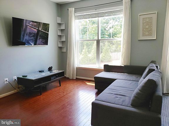 5th image of 12805 Lotte Dr #3