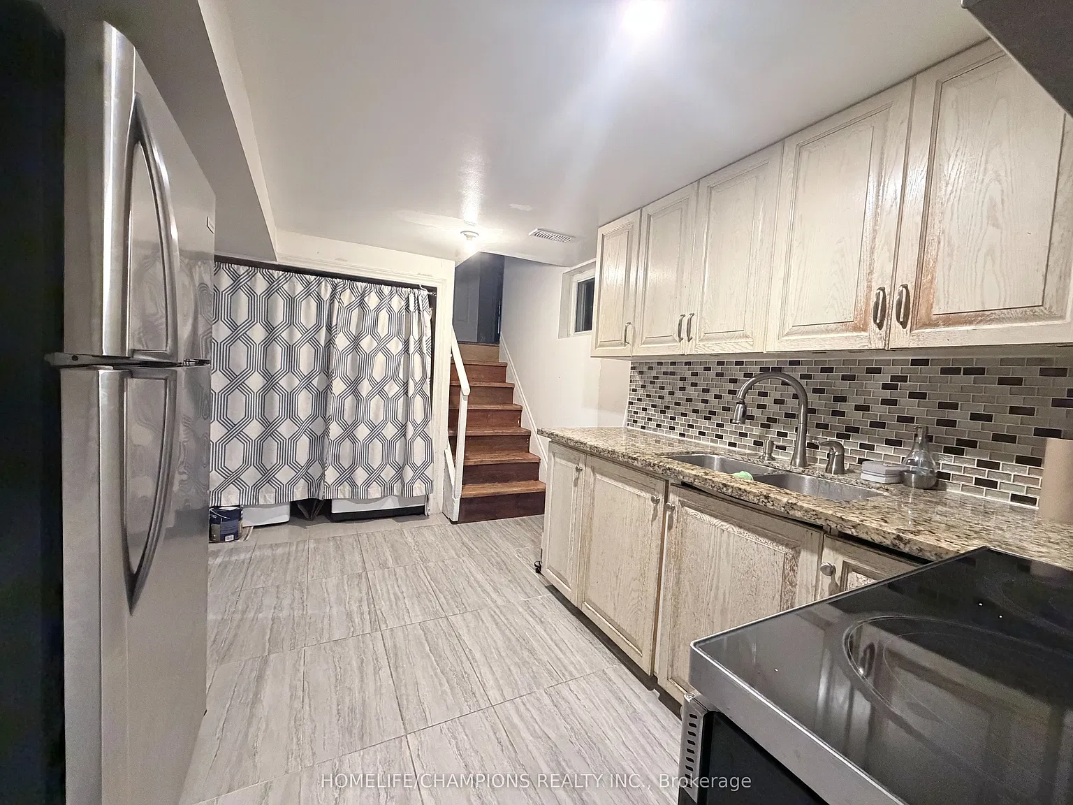 3 bed, $2,600 — Photo 3