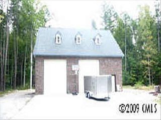 3rd image of 204 Michelle Ln