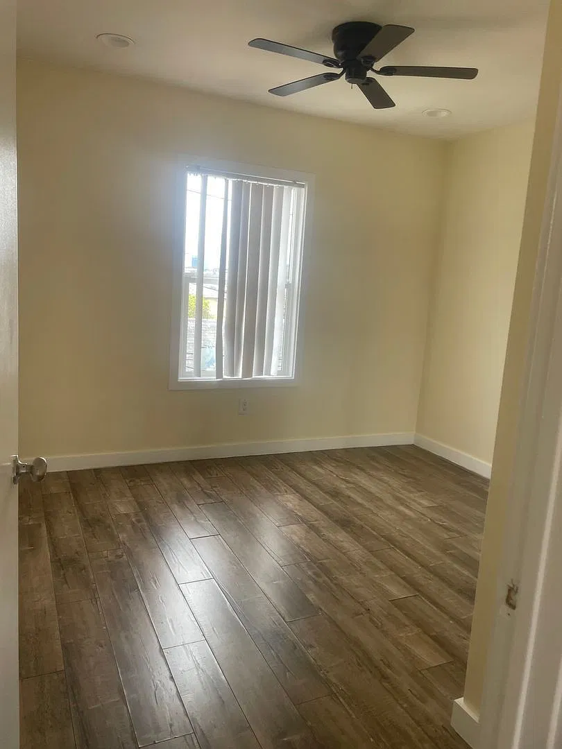 2 bed, 1.0 bath, 550 sqft, $2,150 — Photo 3
