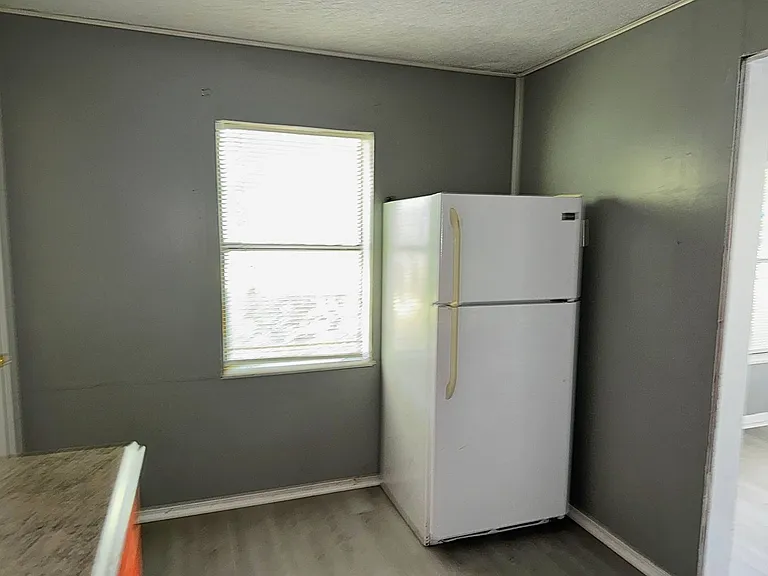 2604 Wenonah Ave — Photo 12