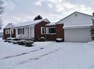 4602 Pickle Rd, Oregon, OH 43616