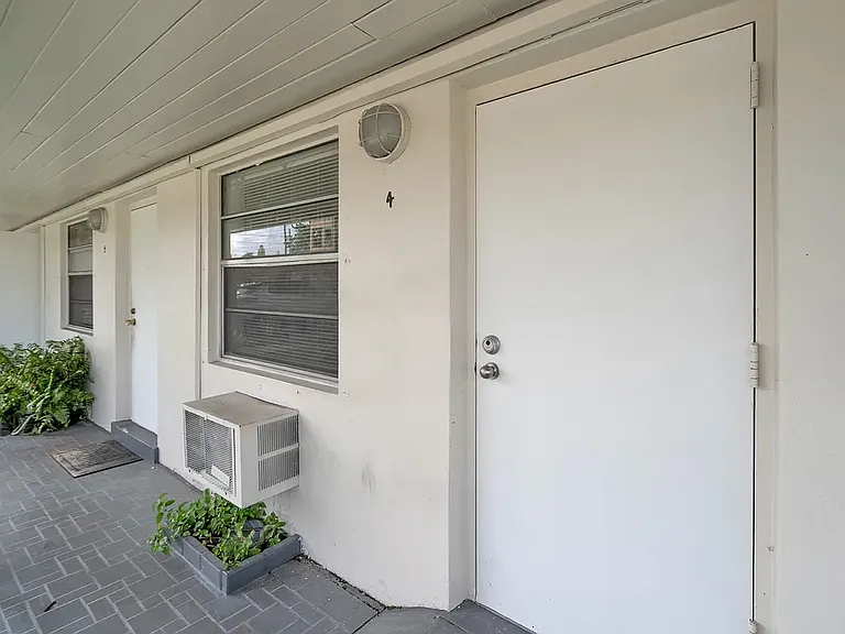 7700 N Miami Ave #10 — Photo 4
