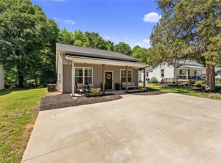 47A Main St, Pelzer, SC 29669
