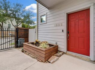 1902 Fletcher St, Houston, TX 77009