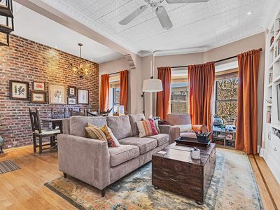 215 Saint Johns Pl APT 3, Brooklyn, NY, 11217