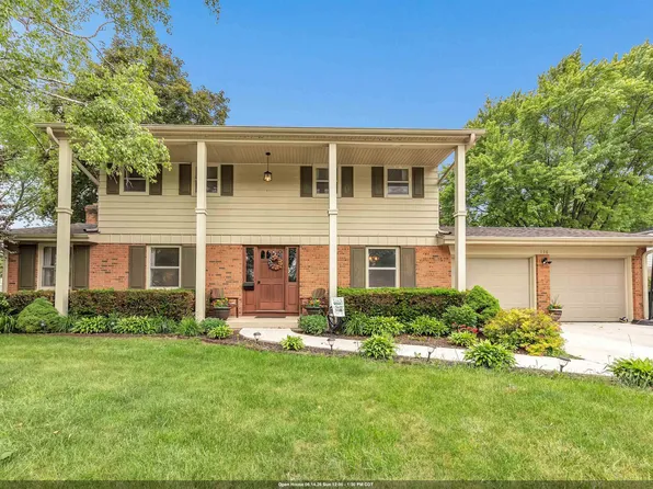 116 S Clay St, De Pere, WI 54115