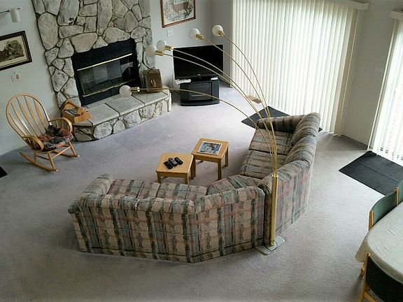 5th image of 19800 Pleasant View Dr