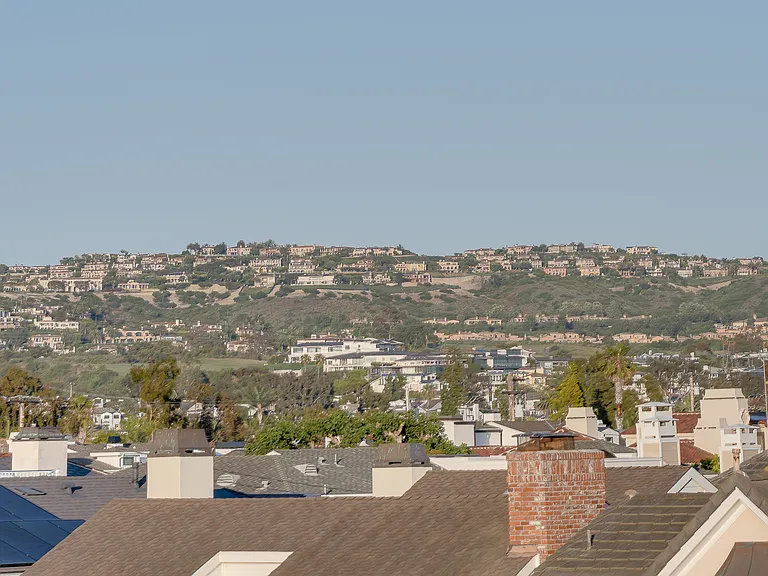 2820 Bayview — Photo 38