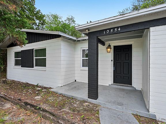 3rd image of 10554 DOBELL Road