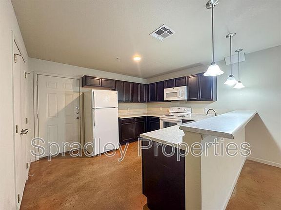 4th image of 255 E 5th Ave APT 212