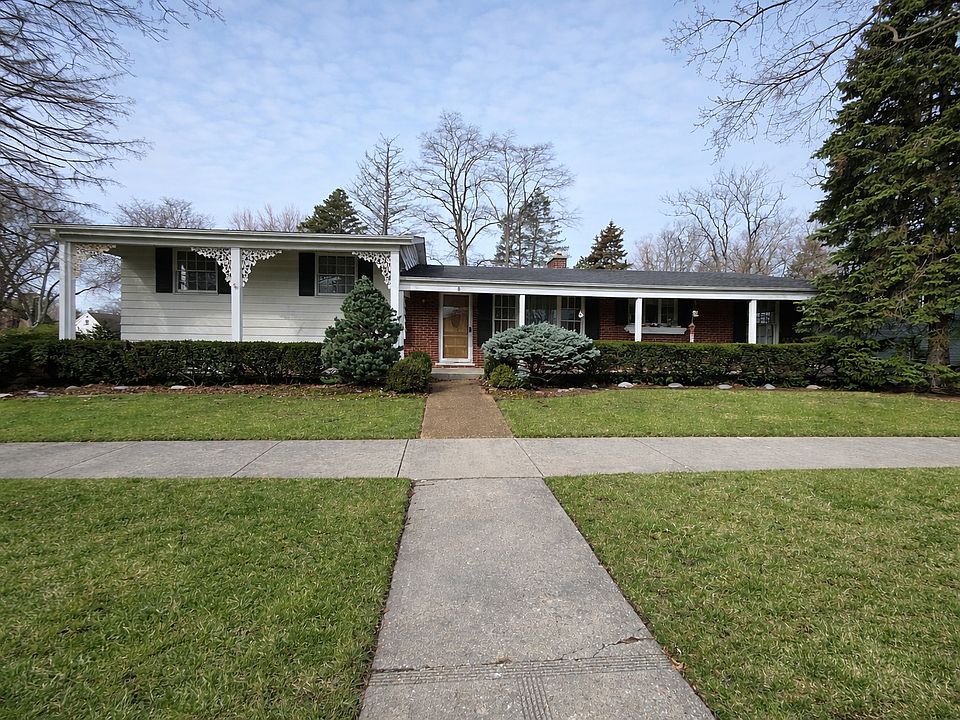 1st image of 8 N Greenwood Ave
