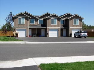 1504 NE 8th St, Redmond, OR 97756