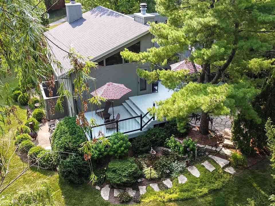 1st image of 2903 Carefree Dr