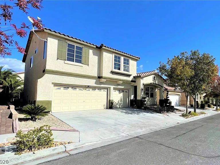 9222 Avon Park Ave — Photo 2