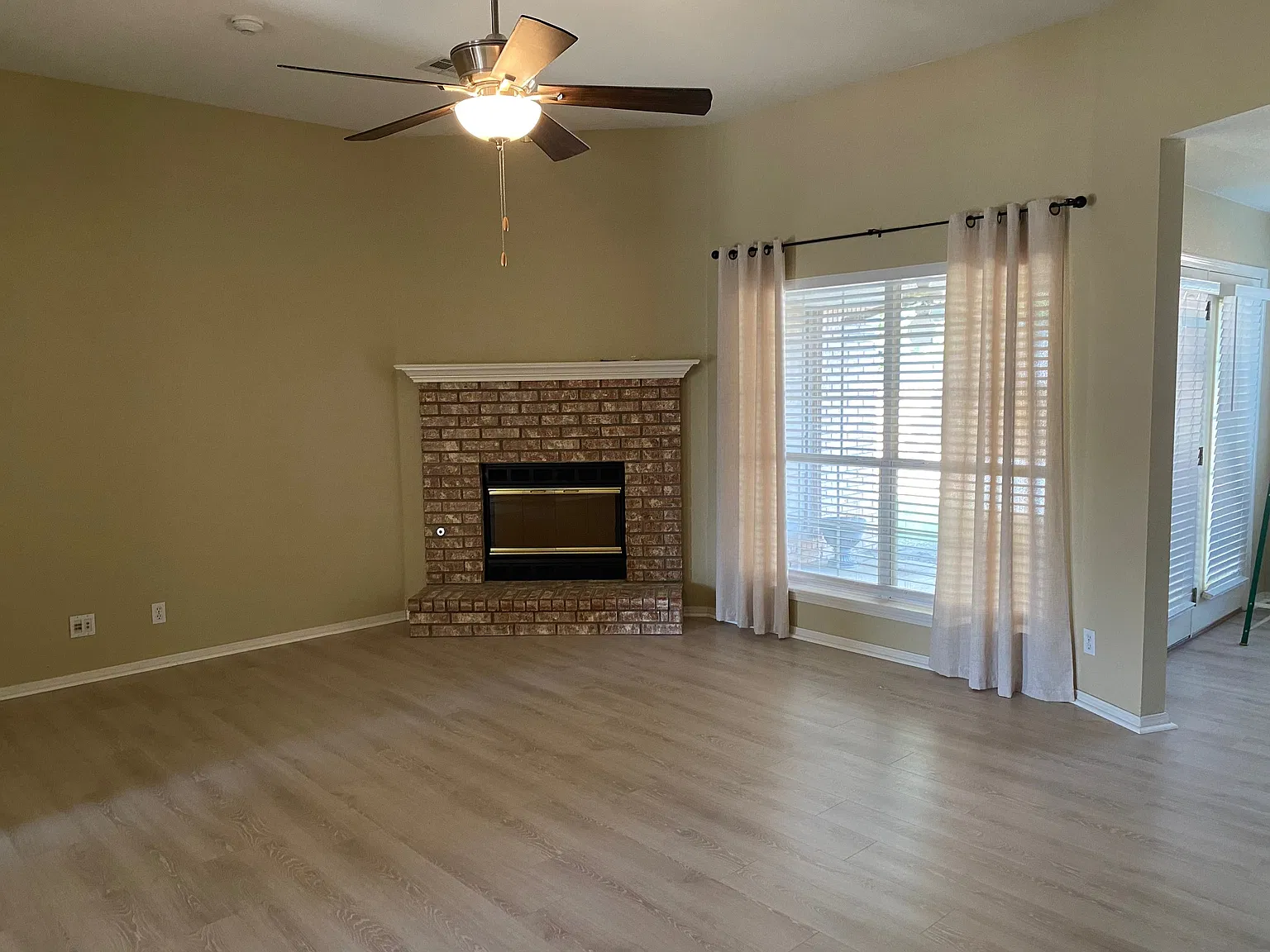 3 bed, 1668 sqft, $1,850 — Photo 4