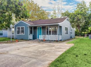 1236 San Felipe St, Angleton, TX 77515