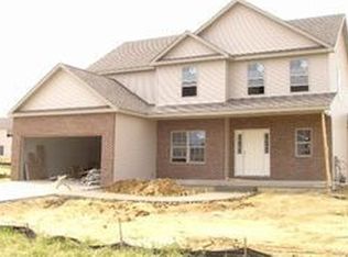 406 Hannah Dr, Metamora, IL 61548