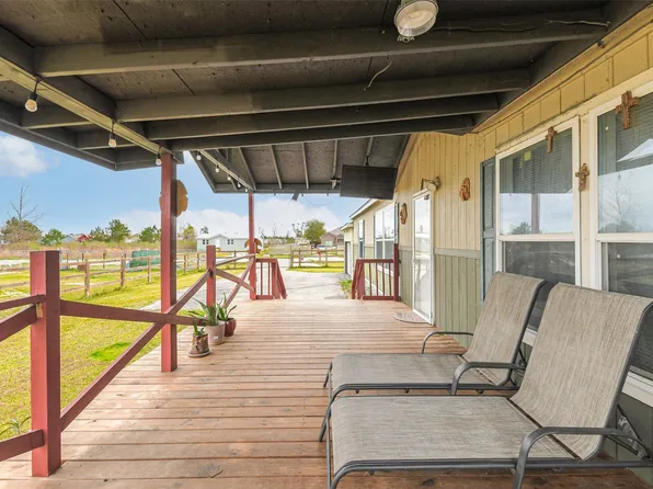 116 Road 5240, Cleveland, TX 77327