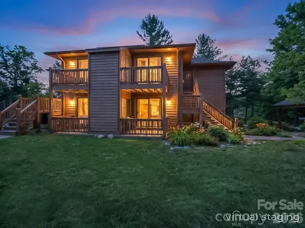 520 Courtwood Ln #1-8, Hendersonville, NC 28739